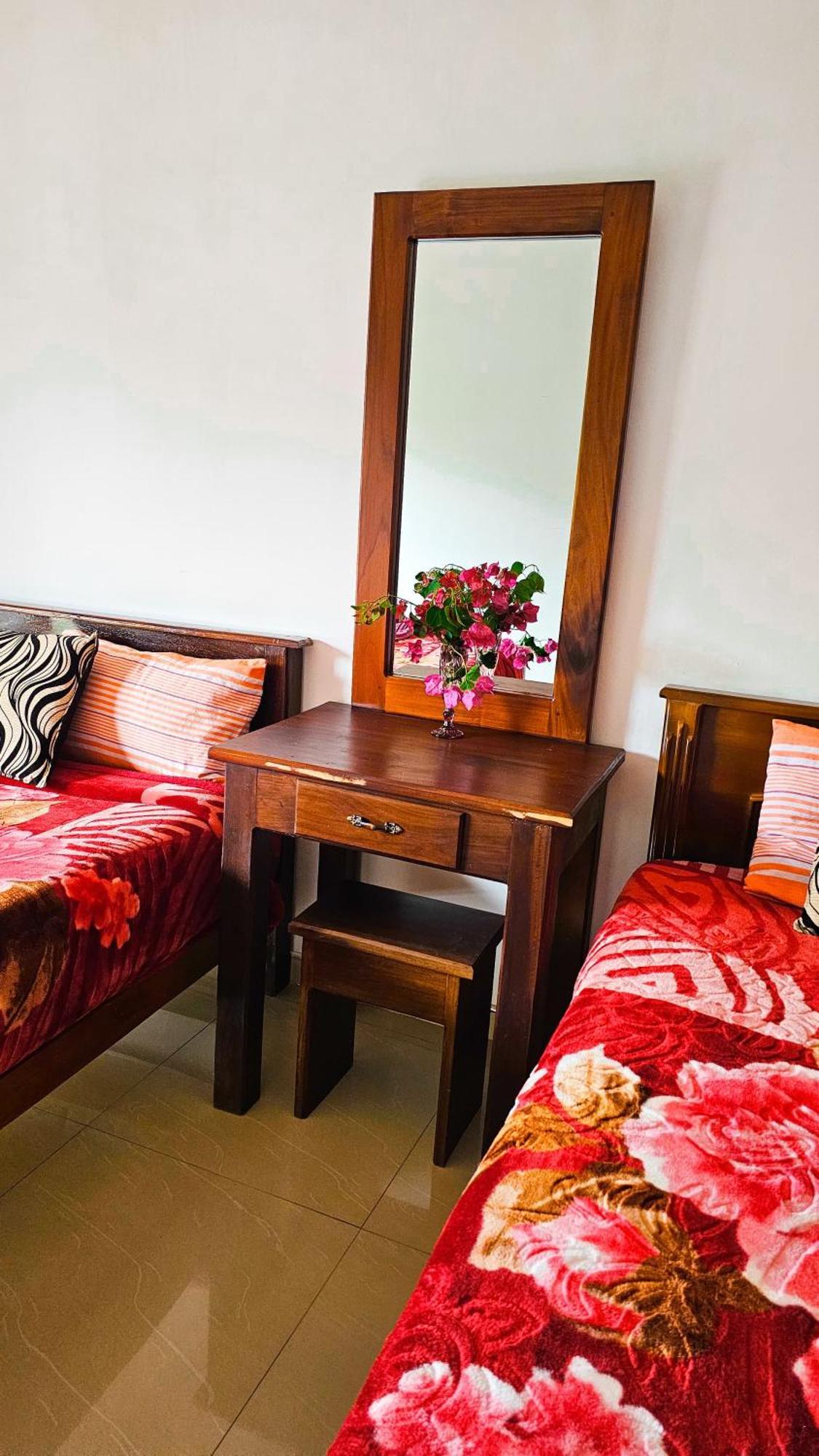 Adams Peak Grand Otel Nallathanniya Dış mekan fotoğraf