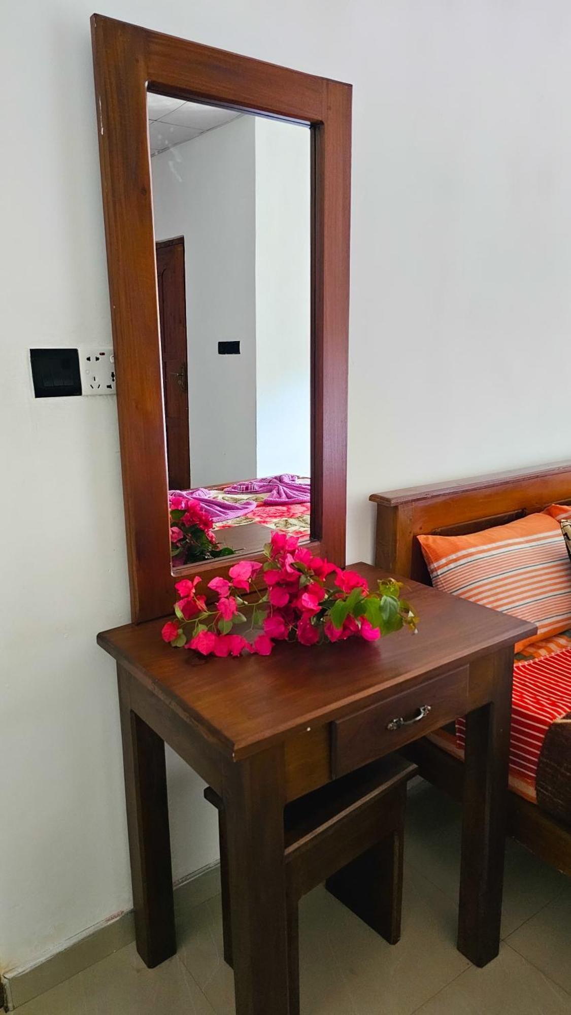 Adams Peak Grand Otel Nallathanniya Dış mekan fotoğraf