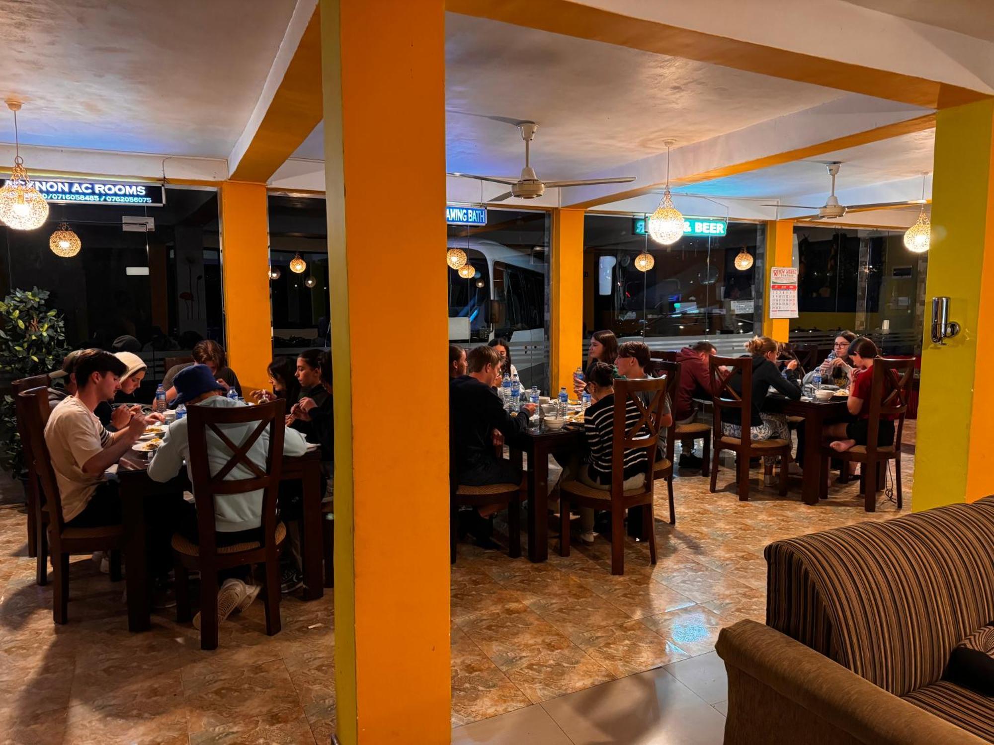 Adams Peak Grand Otel Nallathanniya Dış mekan fotoğraf