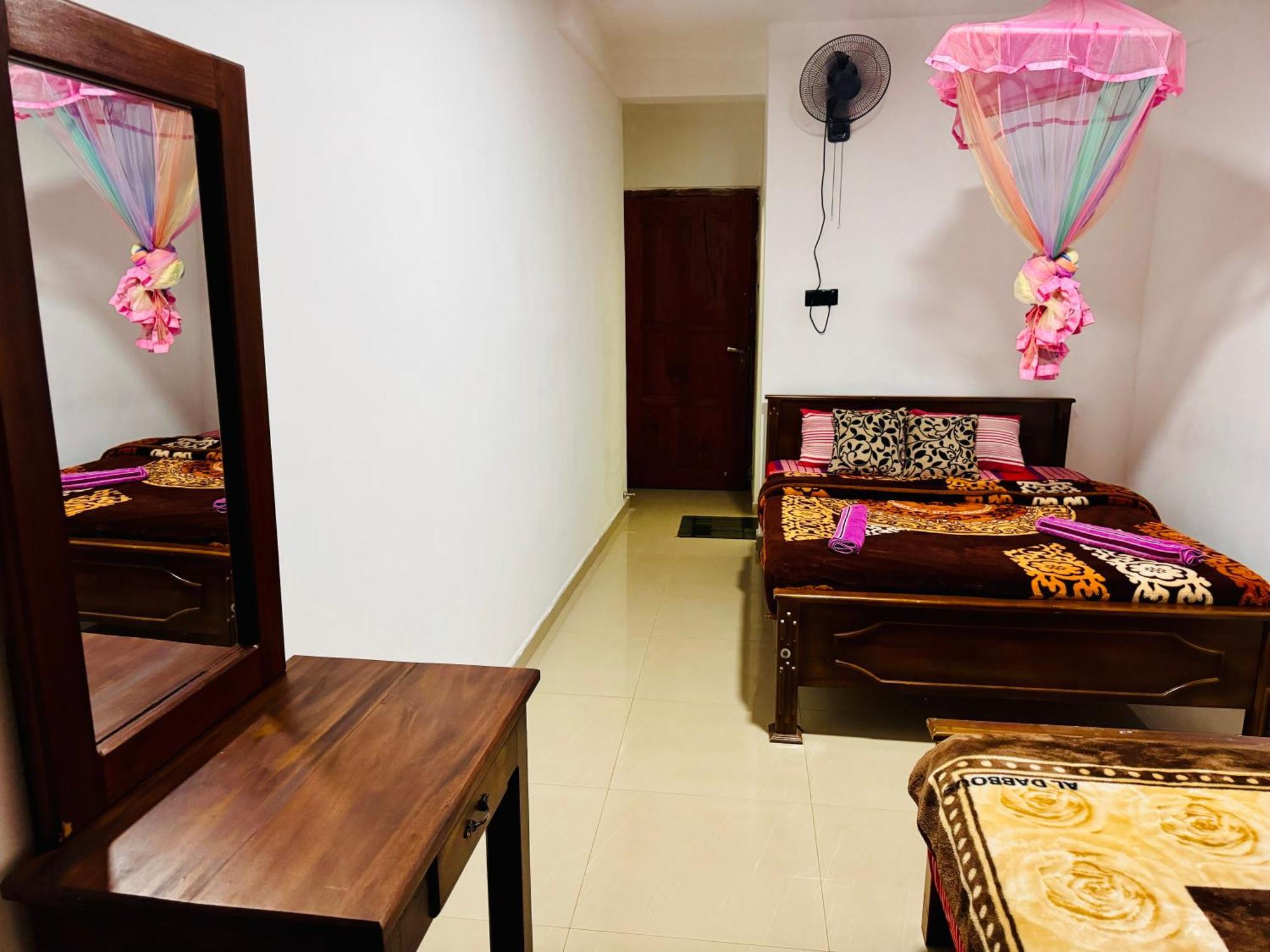 Adams Peak Grand Otel Nallathanniya Dış mekan fotoğraf