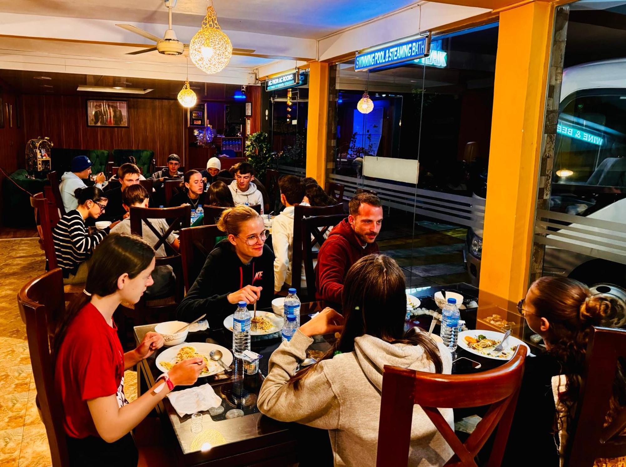 Adams Peak Grand Otel Nallathanniya Dış mekan fotoğraf